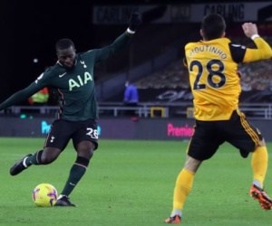 Tottenham để thua phút cuối, nối dài chuỗi trận không thắng