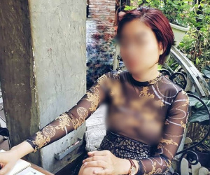 Người phụ nữ để bộ ngực 'trần' xuống đường tiếp tục khiến dân mạng bỏng mắt, đáng chú ý là lượt theo dõi tăng đáng kể sau khi mở khóa Instagram