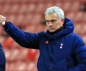 Trận Tottenham và Fulham bị hoãn, Mourinho ‘mỉa mai’ Ngoại hạng Anh