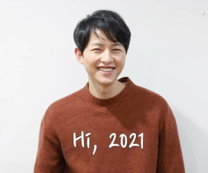 Lần xuất hiện đầu tiên của Song Joong Ki sau khi Song Hye Kyo bị nghi ngờ công khai mỉa mai chồng cũ