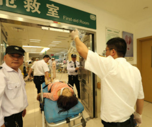 Một phụ nữ 35 tuổi tử vong vì nhồi máu cơ tim vào đêm khuya, bác sĩ nhắc nhở: Uống quá nhiều nước này, máu sẽ 'đặc như cháo'