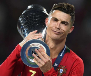 Ronaldo mơ vô địch World Cup, nói điều bất ngờ về chuyện giải nghệ