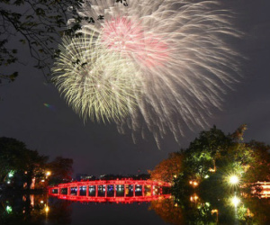 Chi 20 triệu đồng đặt chỗ xem pháo hoa Tết Dương lịch, có gì đặc biệt mà đắt phát 'sốt'?