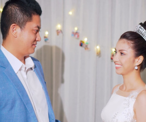 Chị gái mang nhẫn kim cương nửa tỷ đồng cầu hôn chồng sau 8 năm kết hôn