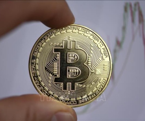 Giá đồng Bitcoin vượt mốc 30.000 USD