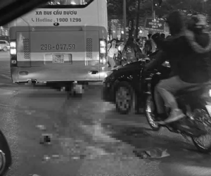 Hà Nội: Xe buýt tông kinh hoàng người đi bộ, thi thể biến dạng hoàn toàn không thể nhận diện
