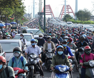 Cửa ngõ Sài Gòn kẹt xe kinh hoàng ngày làm việc đầu năm 2021