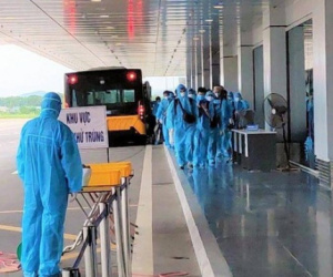 Du học sinh dương tính với SARS-CoV-2 sau khi hết thời gian cách ly, Quảng Ninh phong tỏa tạm thời một khách sạn tại Bãi Cháy