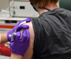 Nhân viên y tế Bồ Đào Nha tử vong hai ngày sau khi được tiêm vaccine Covid-19