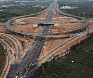 Ảnh: Cận cảnh nút giao hơn 400 tỷ ở cửa ngõ phía Đông thủ đô đang gấp rút hoàn thiện