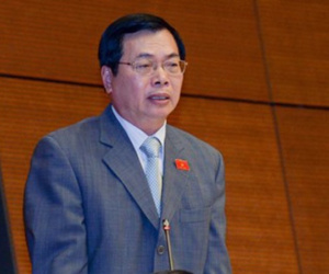 Bà Hồ Thị Kim Thoa trốn nã, cựu Bộ trưởng Vũ Huy Hoàng hầu tòa