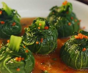 Rau cải xanh rất tốt nhưng 6 đối tượng này nên thận trọng khi ăn