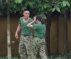 Dân tình thi nhau hỏi về 'chú Ngạn pha-ke', Khánh Vân có hành động bất ngờ tiết lộ luôn mối quan hệ hiện tại