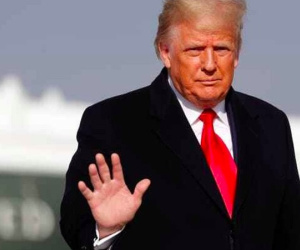 Ông Trump muốn tự ân xá cho bản thân
