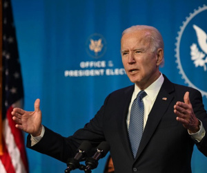 Ông Biden gọi người xông vào Điện Capitol là 'khủng bố'