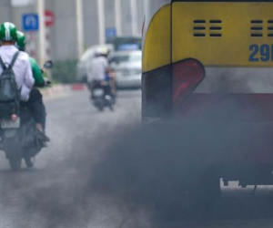 Hà Nội rà soát xe xả khói đen để cải thiện chất lượng không khí