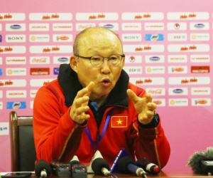 Thầy Park tiết lộ với báo Hàn về tin đồn ác ý ở Việt Nam, muốn V.League học theo K.League