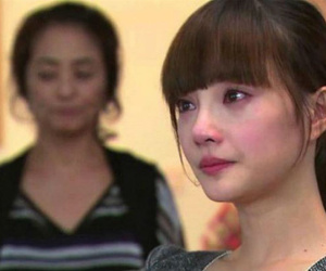 Chồng mất đã lâu nhưng mẹ chồng vẫn quan tâm nàng dâu, chị vợ đứng không vững khi biết sự thật phía sau vẻ tử tế