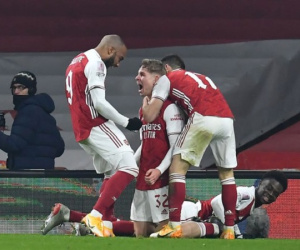 Tài năng trẻ đưa Arsenal qua vòng ba Cup FA