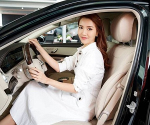 Bóc giá xế hộp màu xanh diệp lục độc lạ của giọng ca 'Bùa yêu' Bích Phương