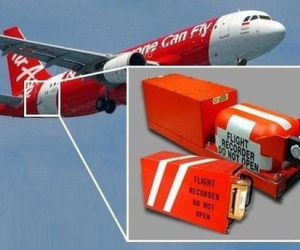 7 sự thật về 'hộp đen' - Vật dụng tối quan trọng để biết chuyện gì đã xảy ra với chiếc máy bay Boeing 737 vừa rơi thảm khốc tại Indonesia