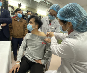 Covid-19: Việt Nam chuẩn bị tiêm thử nghiệm vắc-xin Nano Covax liều cao nhất
