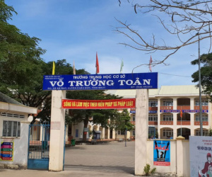 Nữ sinh lớp 7 ở Bà Rịa - Vũng Tàu tự sinh con trong phòng tắm