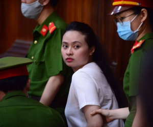 Toà triệu tập ai đến phiên xử hotgirl Ngọc Miu?