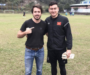 Người đại diện của Đặng Văn Lâm lên tiếng sau khi bị Muangthong dọa kiện lên FIFA