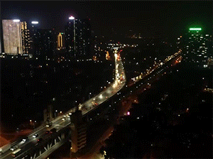 Video ảnh: Ngắm cầu Thăng Long lung linh trong màn đêm
