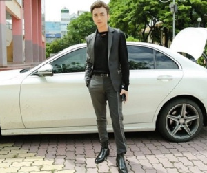 Bóc giá xế hộp Soobin Hoàng Sơn mua khi mới vào nghề