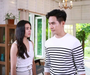 Chồng khinh thường nói với bạn: 'Nó 40 tuổi rồi đố dám rời tao ra', vợ lập tức có câu trả lời khiến anh ta biến sắc