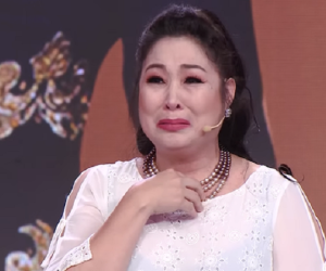 NSND Hồng Vân bật khóc nhớ cố NS Chí Tài, Mai Phương và loạt nghệ sĩ đã ra đi