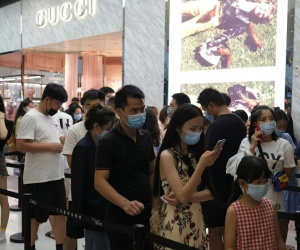 Nhà giàu Trung Quốc chi gần 54 tỷ USD mua đồ xa xỉ năm qua