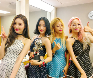 4 nhóm nữ nhà JYP đều mê diện váy ngắn nhưng style khác biệt hoàn toàn: Twice mê thanh lịch, đến ITZY lại chuộng cá tính