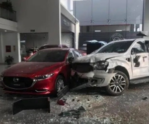 Khởi tố nữ tài xế tông chết người trước cửa showroom ở Phú Thọ