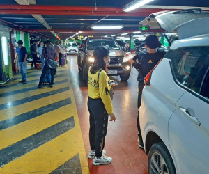 Xe công nghệ đề xuất mở làn riêng ở sân bay Tân Sơn Nhất