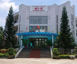 Giám đốc Sở Y tế Đắk Nông xuống làm chuyên viên