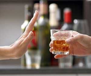 Dù bị ép cũng đừng nên uống rượu vào 7 thời điểm này kéo hối hận