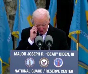 Tổng thống Mỹ đắc cử Joe Biden khóc khi tạm biệt quê nhà