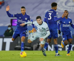 Chelsea lại thua: Lampard vẫn chưa biết dùng tiền!