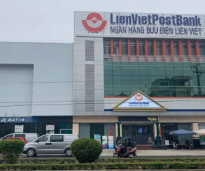 Giám đốc chi nhánh ngân hàng bị triệu tập vì liên quan tới đường dây đánh bạc