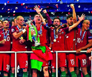 World Cup, Euro có thể đá tập trung