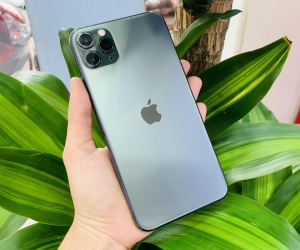 iPhone 11 Pro Max và top 4 iPhone cũ đang giảm tiền triệu dịp cận Tết