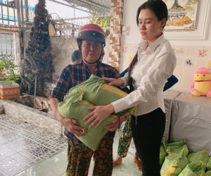 Vợ Vân Quang Long đăng status dài nói rõ chi tiết tiền phúng điếu và mối quan hệ với bố mẹ chồng sau lễ an táng