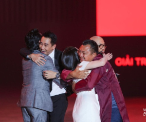 Tiệc Trăng Máu ẵm trọn siêu cúp Phim điện ảnh của năm tại WeChoice Awards 2020