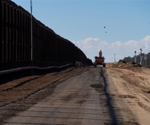 Phát hiện 19 thi thể cháy đen gần biên giới Mexico - Mỹ