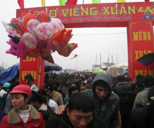 Nam Định dừng tổ chức lễ hội chợ Viềng Xuân 2021