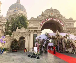 Cận cảnh lâu đài dát vàng của đại gia xi măng ở Ninh Bình: Xây thô hết 400 tỷ, nội thất đắt đến choáng ngợp