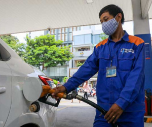 Giá xăng ngày mai có thể tăng lần thứ năm liên tiếp